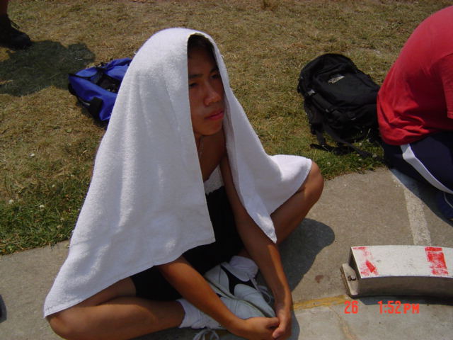 Garture made in da shade under his towel